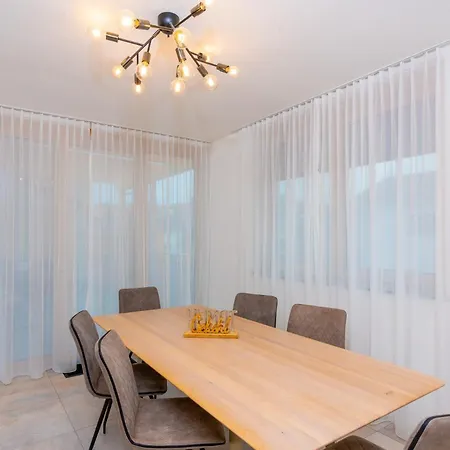 Schmuckstueck Ferienapartments شقة *